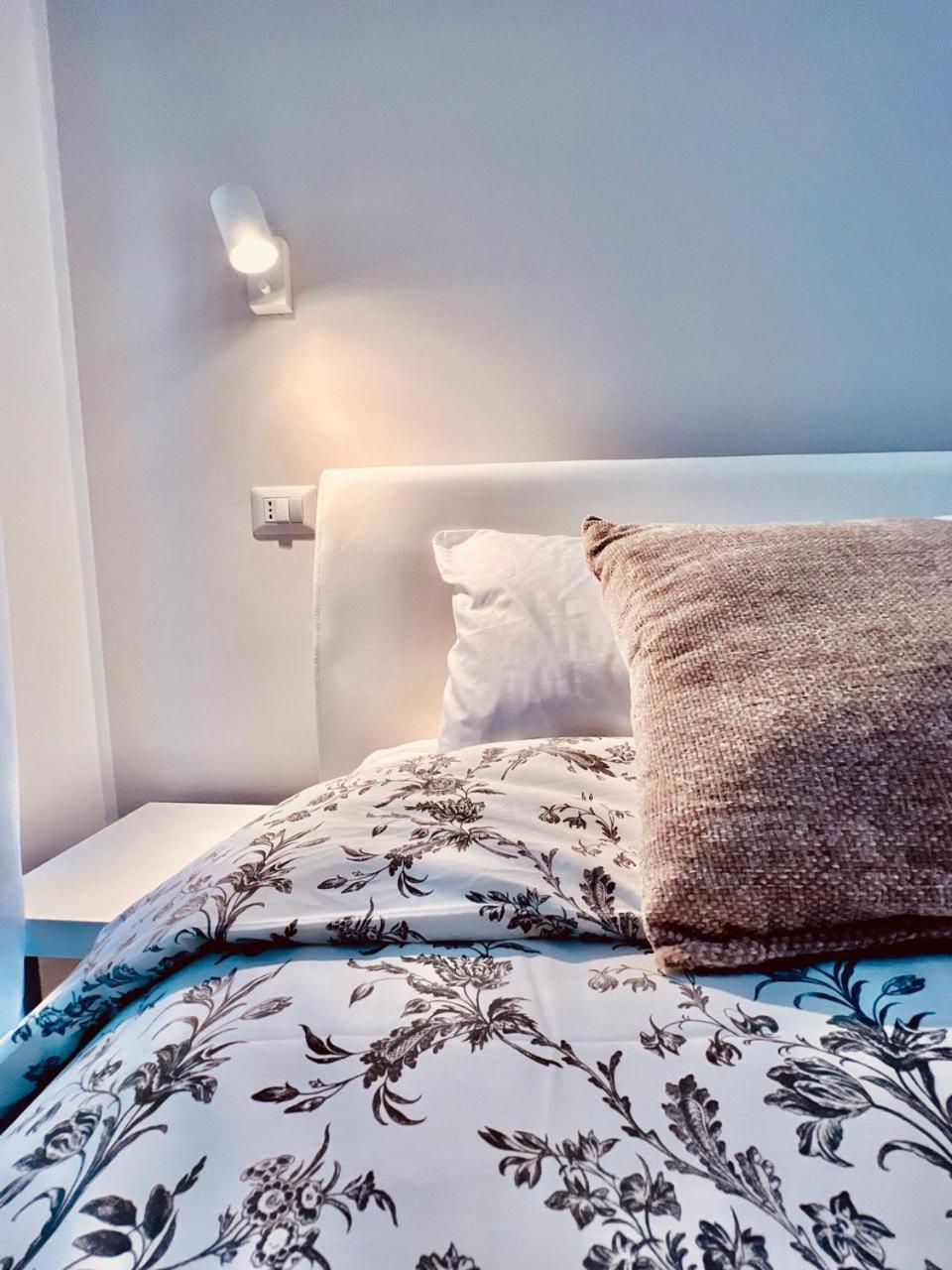 Finella Charming Rooms Bari Zewnętrze zdjęcie